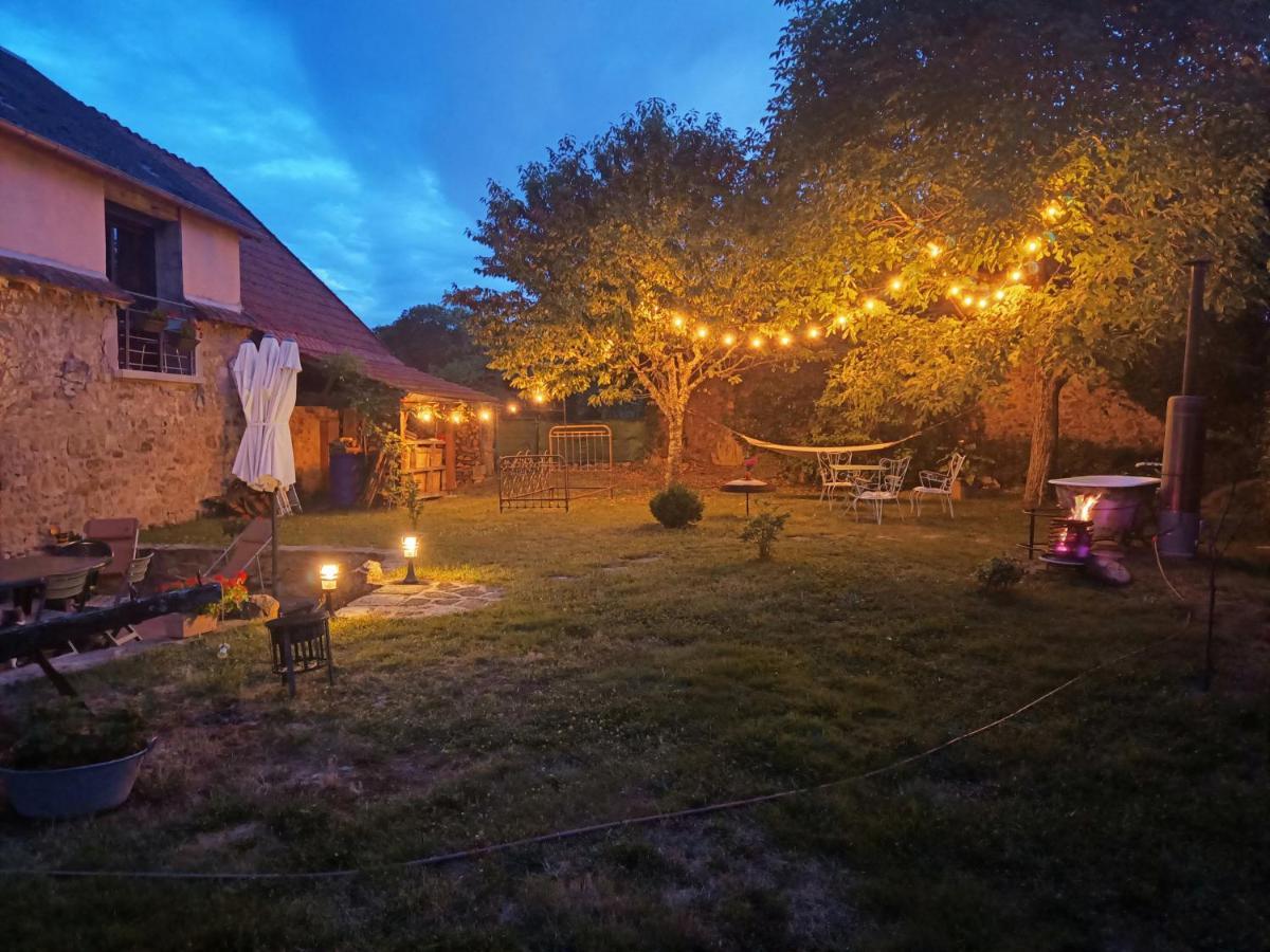 L'Escale Du Banquet Bed & Breakfast Mhere Bagian luar foto